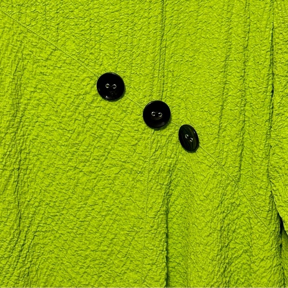 Ali Miles Crinkle Button Detail Artsy Long Sleeve Bright Green Tunic - Picture 4 of 13